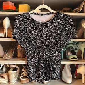 Express polka dot cuffed sleeve t shirt tie front